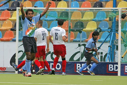 © Herbert Bohlscheid (www.sportfoto.tv) / Wolfgang Quednau (www.hockeyimage.net)